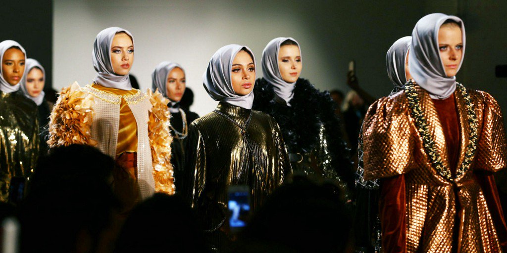 Indonézka módna návrhárka Anniesa Hasibuan na New York fashion week opäť prekvalipa