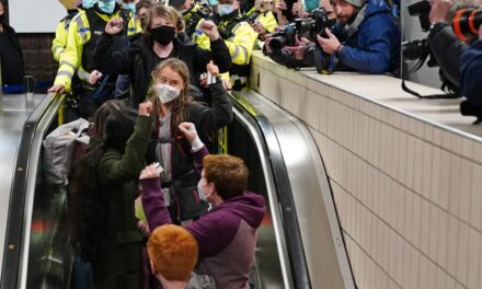 Greta Thunbergová nazvala klimatické stretnutie v Glasgowe PR udalosťou