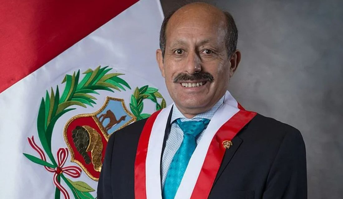 Peruánsky premiér podal demisiu po štyroch dňoch vo funkcii
