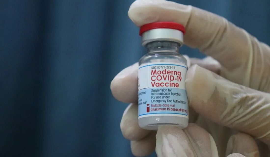 Moderna požiadala o schválenie štvrtej dávky vakcíny proti koronavírusu