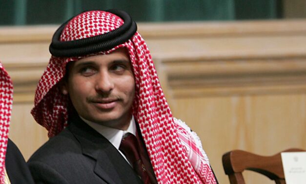 Jordánsky princ Hamzah sa vzdáva kráľovského titulu a protestuje proti politike Jordánska!?