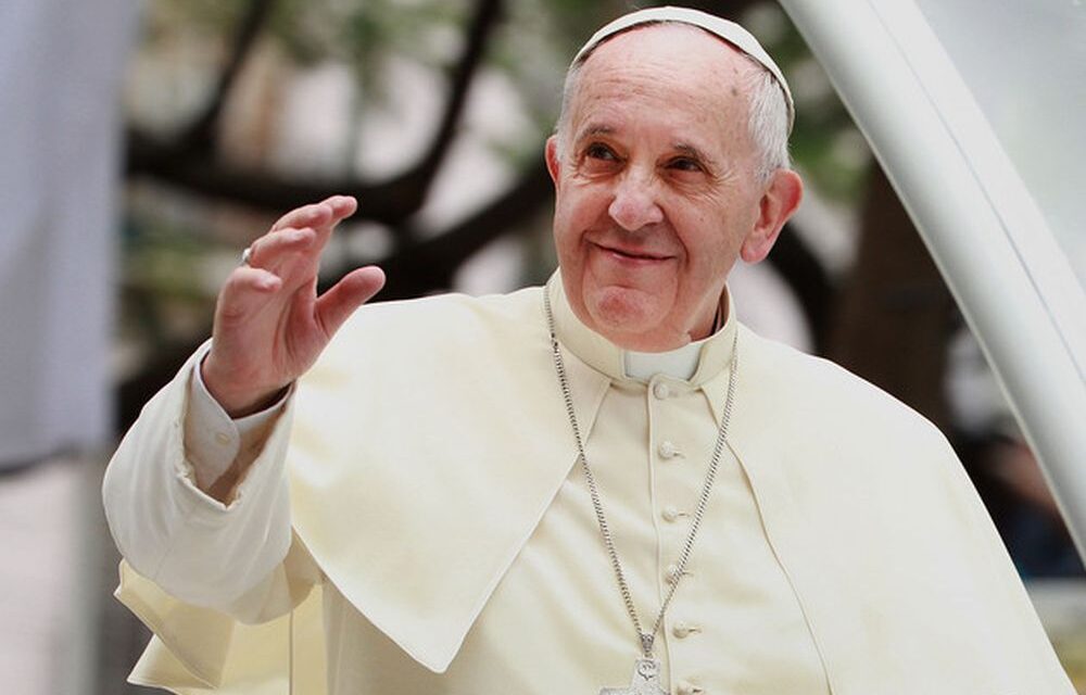 Pápež má v pláne navštíviť Moskvu a Kyjev