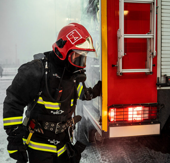 V bytovke na Kyjevskej v Bratislave horelo, troch ľudí hospitalizovali!?
